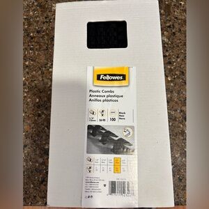 Fellowes Black Plastic Combs